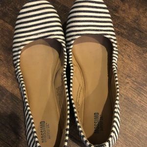 Cute spring striped ballet flats